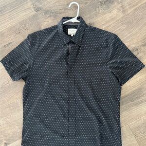 Construct Men's Black Short Sleeve Shirt